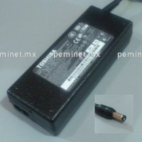 Eliminador / Cargador - Toshiba 19.0 V / 3.95 A - Conector 5.5 mm
